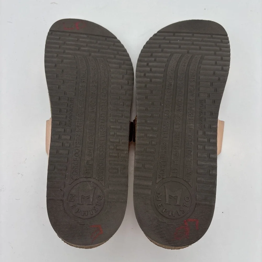 Mephisto  Helen Golden Sandals ladies size 8 Eur 39